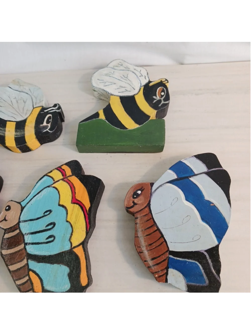 Folk Naive Art Handcrafted Butterfly Bee Wood Plaques Set Of 5 Vintage